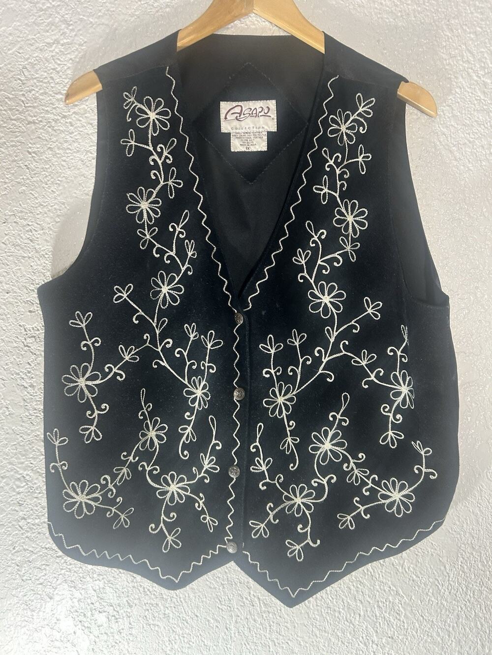 Asapo Womens Genuine Suede Leather Button Front Vest Black And White Size 1x